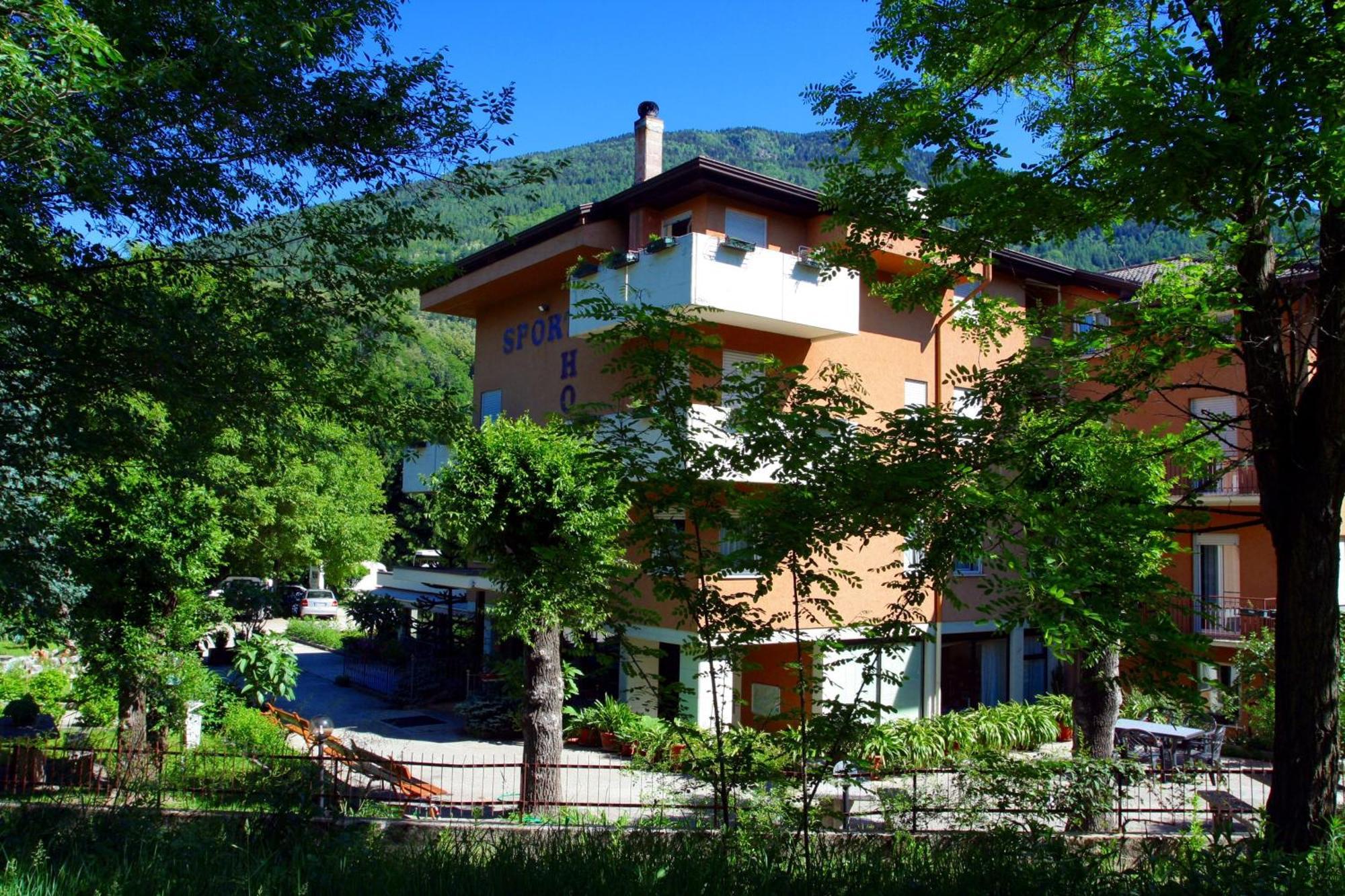 Garden House - Hotel Sport Levico Terme Exterior photo